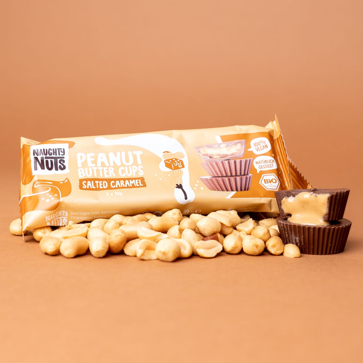 Bio Nutbutter Cups Mixed Box mit Erdnussbutter-Cups und Erdnüssen